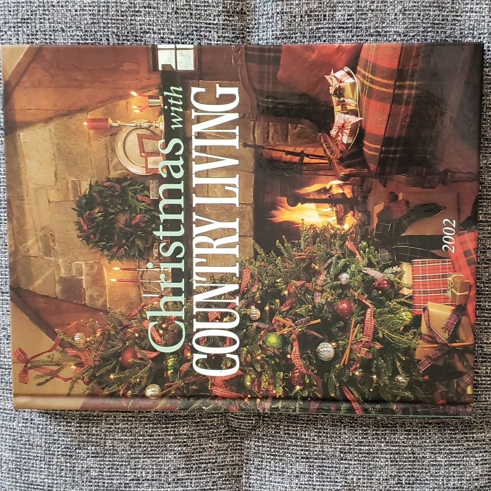 NWOT  Book: Christmas with Country Living